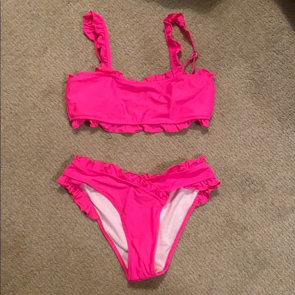 Other - Pink ruffle bikini set!